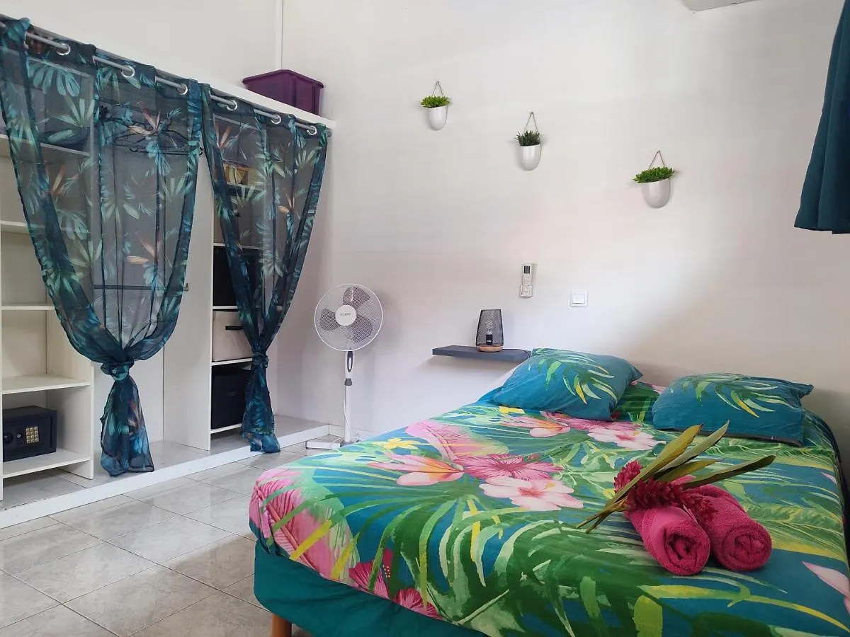 לה טרואז אילט Studio Climatise En Residence Avec Piscine Proche De La Mer מרטיניק